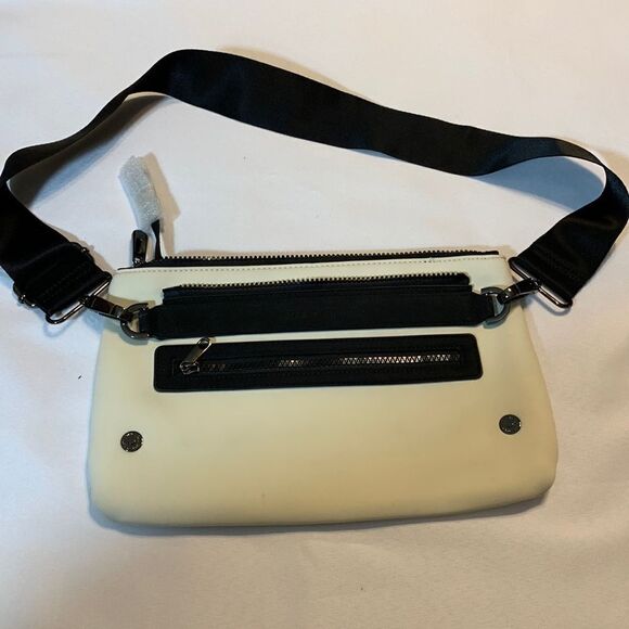 Athleta Neoprene white/black belt bag NWOT never carried - Picture 1 of 7